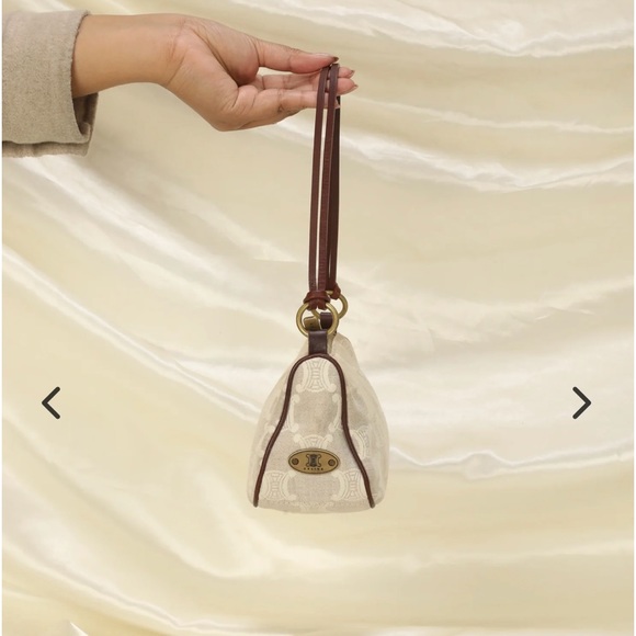Authentic Celine Triomphe Pochette - Picture 3 of 16